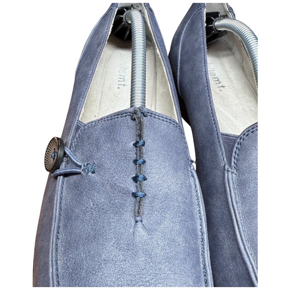 WHITE MOUNTAIN Judo Women's 10M Blue Slip On Comfort Shoes Button Detail Flats - Picture 9 of 11
